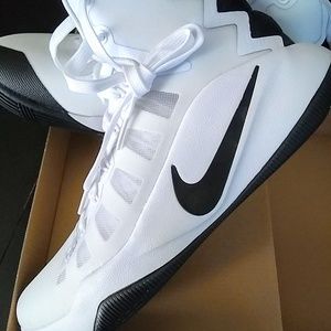 Nike Brand New Hyperdunk Shoes Brand New